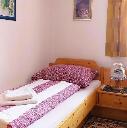 Gaestehaus Zum Gachtna Daire *