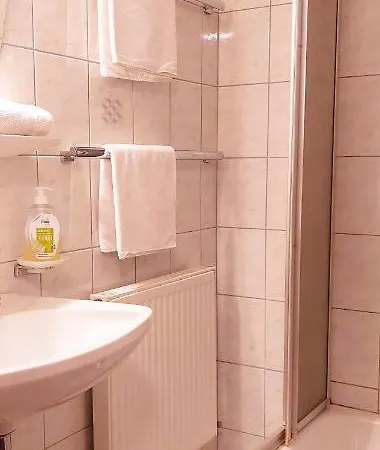 Gaestehaus Zum Gachtna Daire *