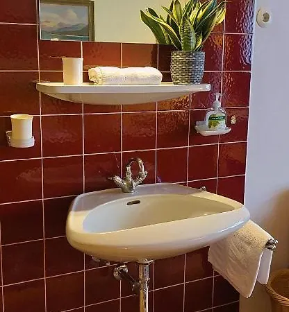 Gaestehaus Zum Gachtna *